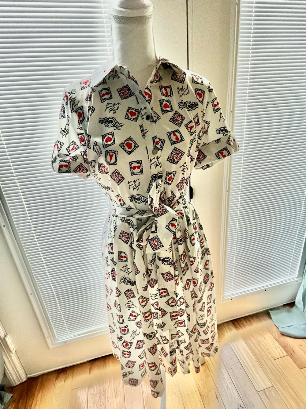 KARL LAGERFELD PARIS shirt dress size 10